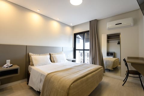 Superior Room, 1 Bedroom | Minibar, free WiFi, bed sheets