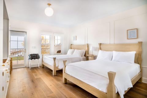 In-room safe, desk, laptop workspace, blackout drapes