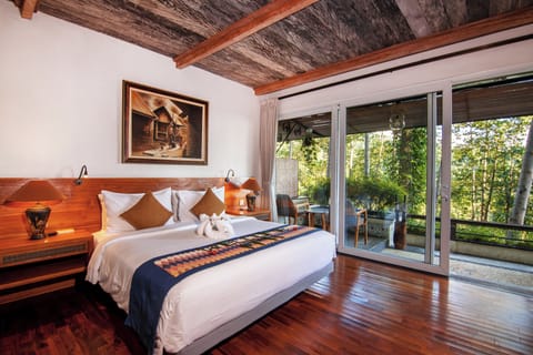 Forest Cabin | 1 bedroom, minibar, in-room safe, desk