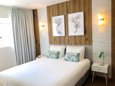 Double Room | Desk, free WiFi, bed sheets