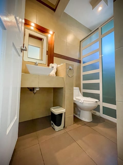 Free toiletries, towels, soap, shampoo