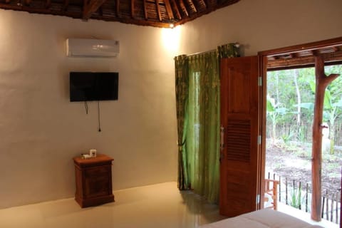 Deluxe Bungalow, Garden View | Room amenity