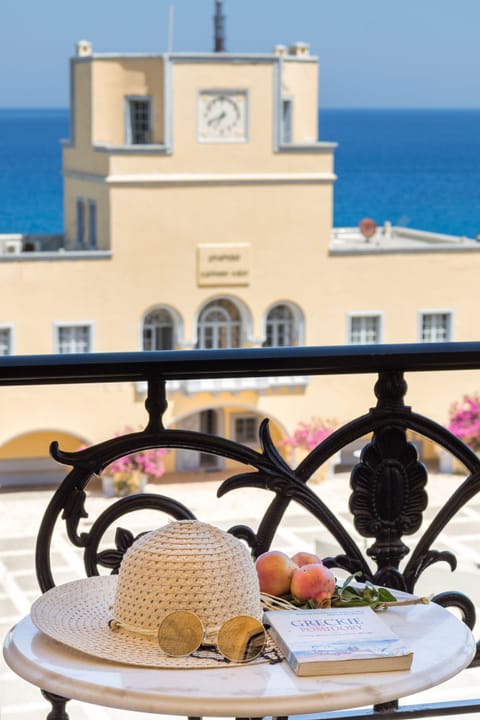 In-room safe, individually decorated, individually furnished, desk