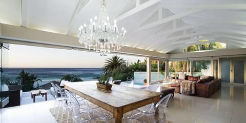 Luxury House | Living area | 75-inch flat-screen TV with digital channels, TV