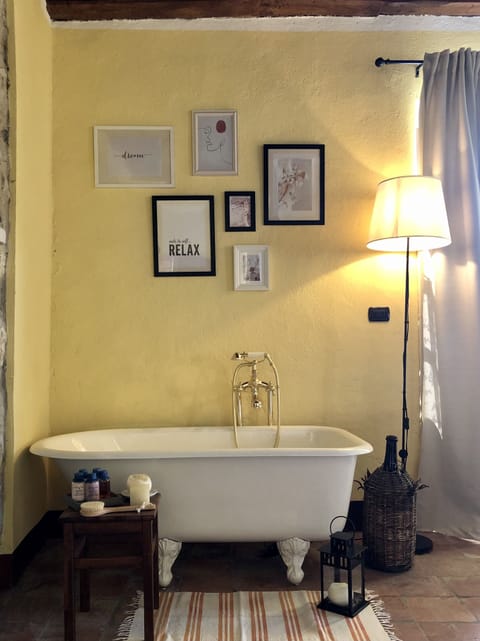 Studio Suite | Free WiFi, bed sheets