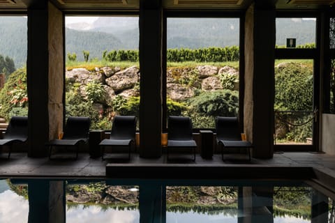 Couples treatment rooms, sauna, hot tub, steam room, Turkish bath