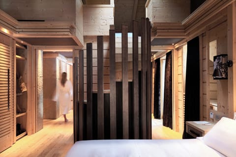 Two level Loft Suite, 2 bedrooms, mountain view | Premium bedding, down comforters, Select Comfort beds, in-room safe