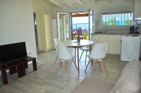 House, 1 Bedroom, Smoking, Patio | Dining