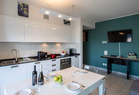 Family Apartment, Multiple Bedrooms (Panoramic Penthouse) | Private kitchen | Full-size fridge, microwave, oven, stovetop