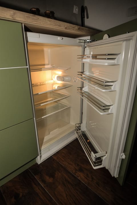 Basic Apartment, 1 Bedroom (2) | Living area | 32-inch LED TV with cable channels, TV