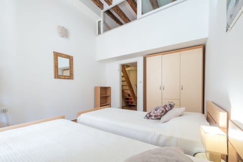 Apartment (Two Bedroom Apartment with City View) | 2 bedrooms