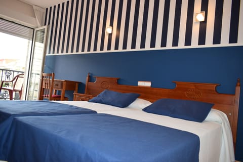 Standard Room | Free WiFi, bed sheets