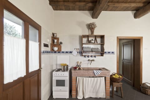 Apartment, 2 Bedrooms (Canaiolo) | Private kitchenette | Microwave, oven, stovetop, electric kettle