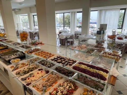 Breakfast, lunch and dinner served