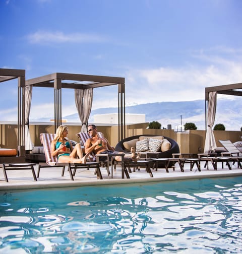 Outdoor pool, open 9:00 AM to 8:00 PM, cabanas (surcharge), sun loungers