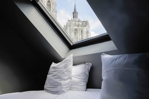 Standard Double Room, City View | Premium bedding, down comforters, pillowtop beds, in-room safe