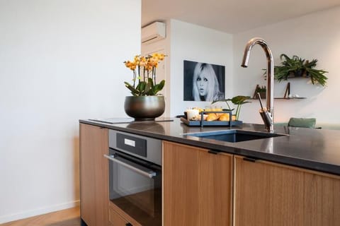 Loft Suite, Fantastic Riverview | Premium bedding, memory foam beds, individually decorated, free WiFi