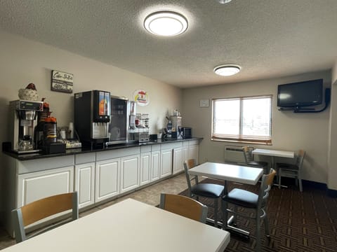 Free daily on-the-go breakfast