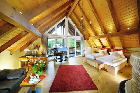 Studio | Premium bedding, down comforters, Tempur-Pedic beds, minibar