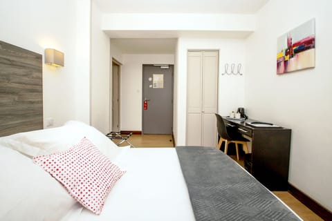 Standard Double Room | In-room safe, desk, blackout drapes, iron/ironing board