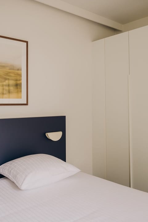 Family Suite | In-room safe, blackout drapes, WiFi (free), individually decorated