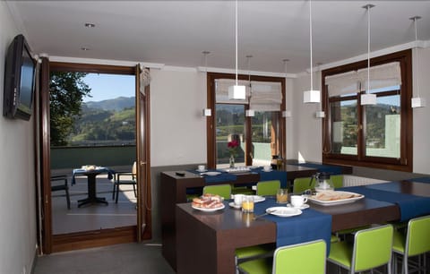 Daily continental breakfast for a fee