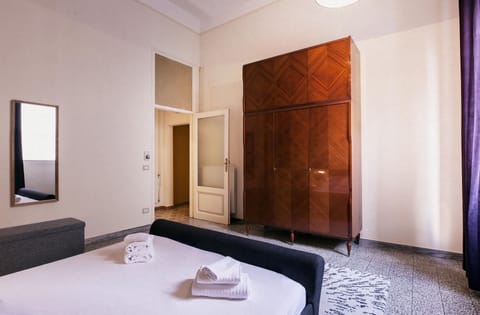 Apartment, 2 Bedrooms | 2 bedrooms, blackout drapes, iron/ironing board, WiFi (free)