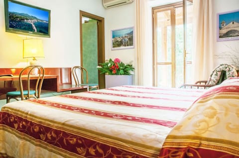 Classic Double or Twin Room, Balcony | Memory foam beds, in-room safe, desk, blackout drapes