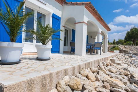 Villa | Exterior