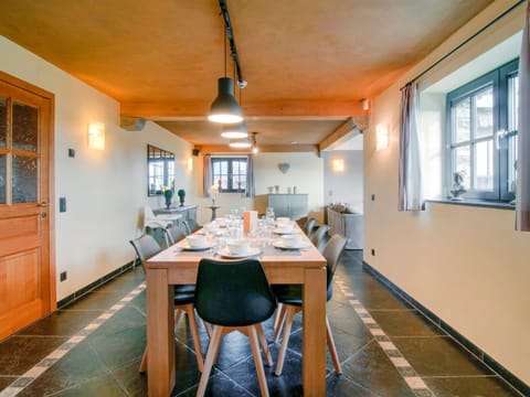 House | Living room | TV, table tennis