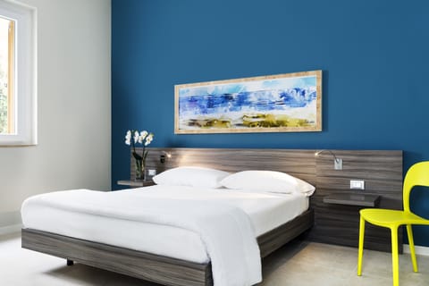 Apartment, 2 Bedrooms, Park View | In-room safe, blackout drapes, bed sheets, wheelchair access