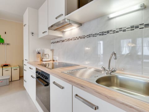 Apartment | Private kitchen | Dishwasher