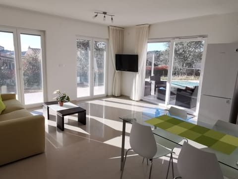 Apartment | Living area