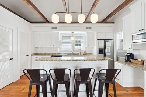 3 bedrooms, premium bedding, memory foam beds, iron/ironing board