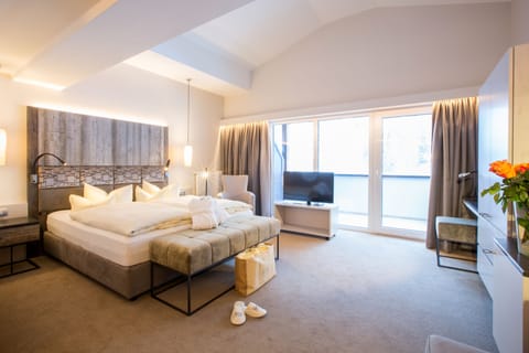 Junior Suite | Premium bedding, minibar, in-room safe, desk