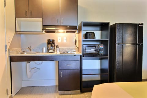 Fridge, microwave, coffee/tea maker