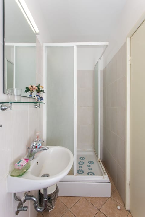 Room, 2 Bedrooms, Smoking, Terrace | Bathroom | Hair dryer, towels