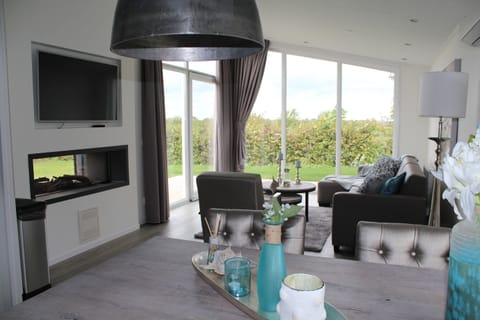 House | Living room