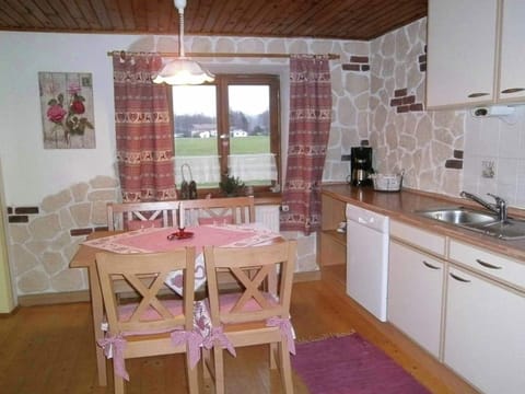 House | Private kitchen | Highchair