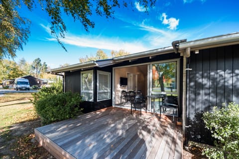 Self Contained Unit - Sleeps 4 | Exterior