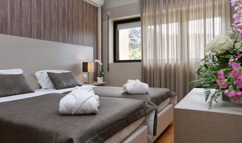 Minibar, in-room safe, desk, blackout drapes