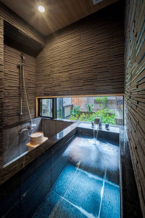 Traditional House, 3 Bedrooms, Kitchen, Garden View | Bathroom | Separate tub and shower, deep soaking tub, free toiletries, hair dryer