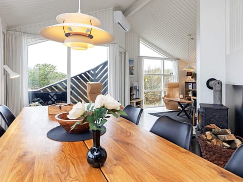 House | Dining