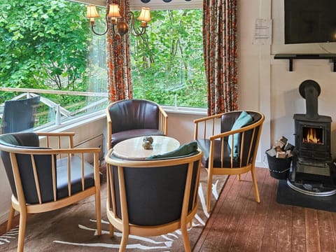 House | Dining