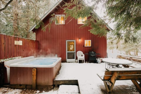 Cabin, 2 Bedrooms, Smoking, Fireplace | Terrace/patio
