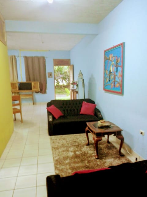Room, 2 Bedrooms, Smoking | Living area