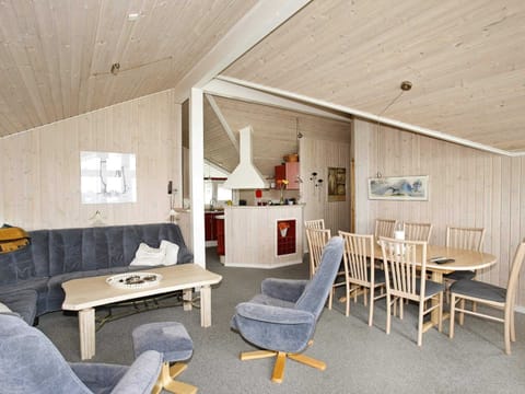 House | Dining