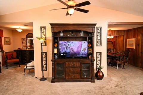 Shared Dormitory, 2 Bedrooms, Smoking, Patio | Living room | TV, books