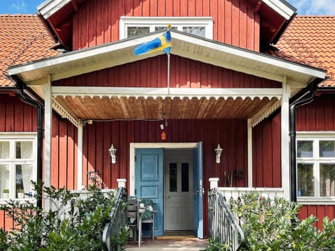House | Exterior