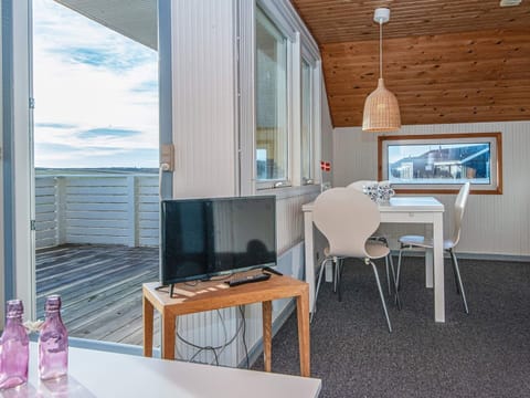 House | Dining